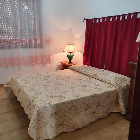 Appartamento A Telti Con Giardino Privato E Posto Auto Luaran gambar